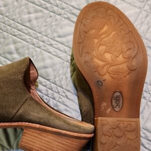 Sofft Green Suede Block Heel Mules